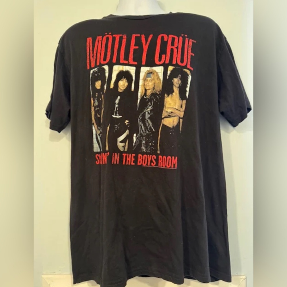 Motley Crue Black Graphic Tee Size XL